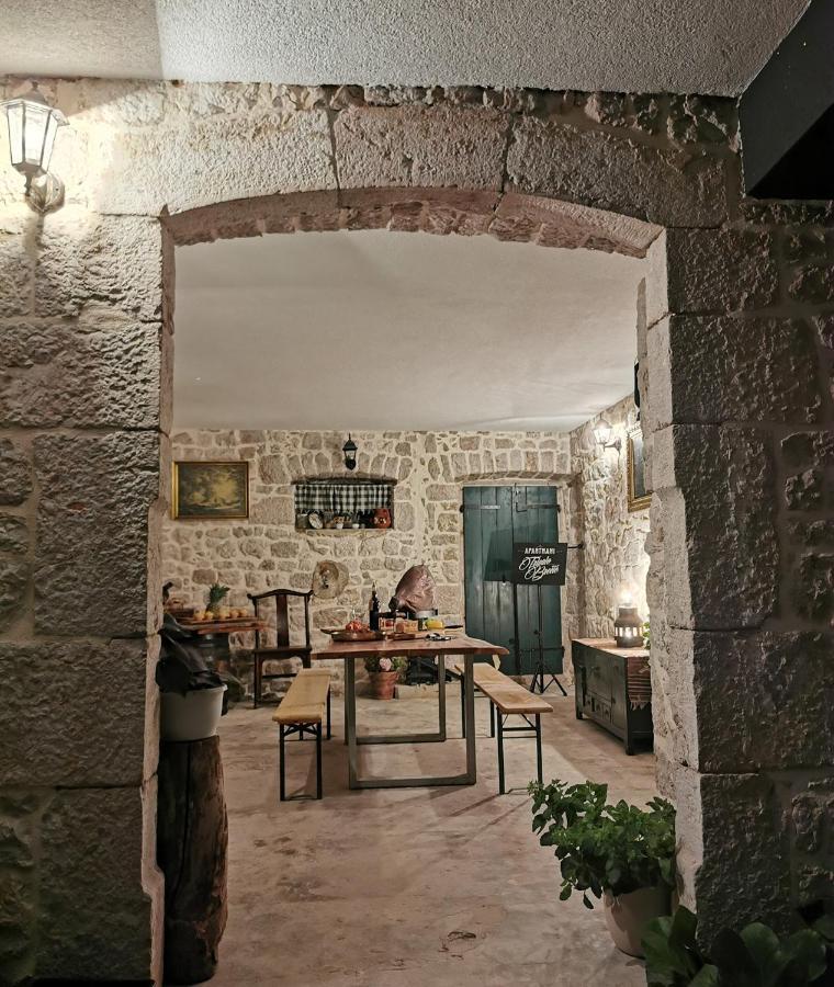 Apartmani Tripalo Имотски Экстерьер фото