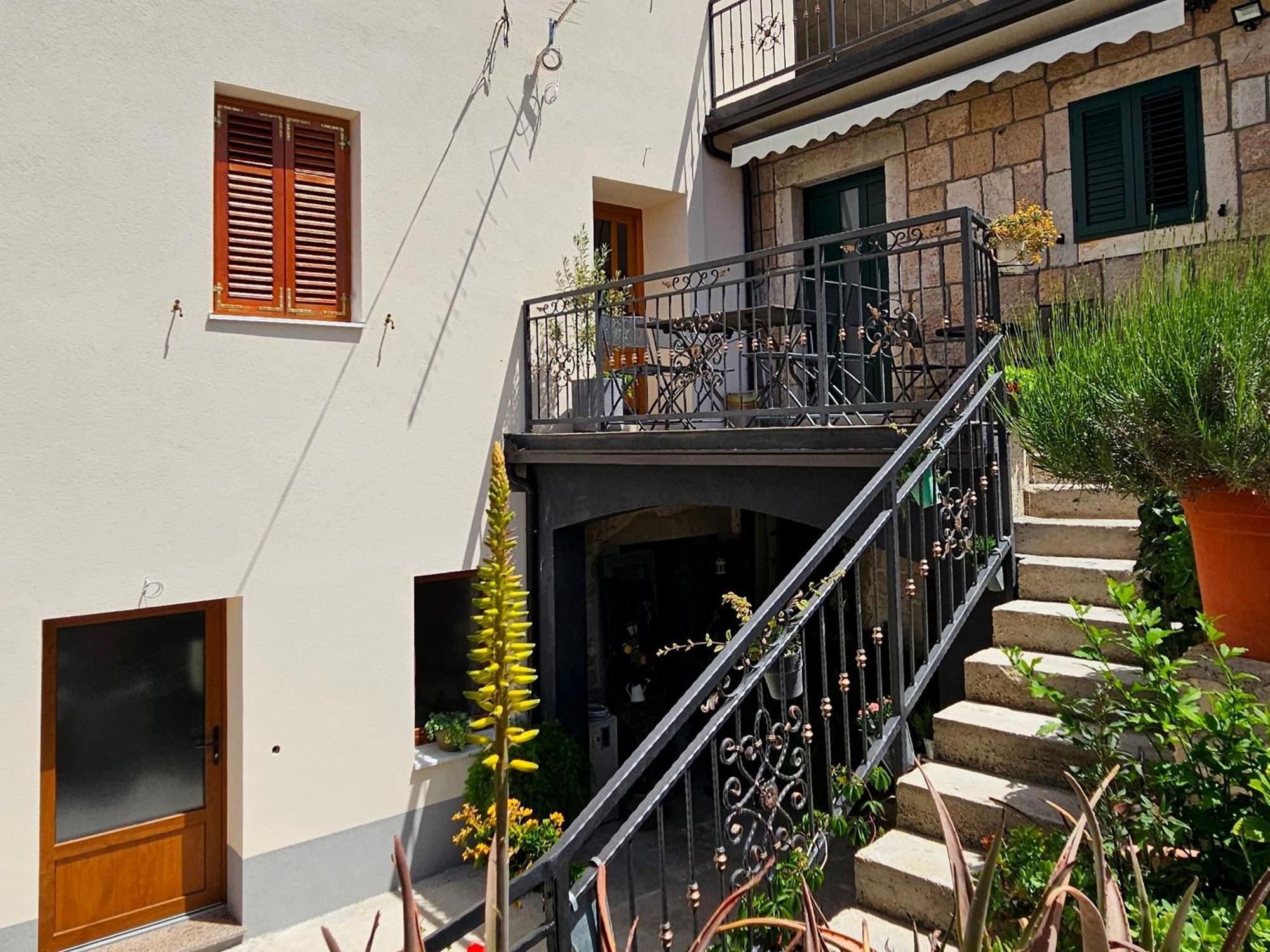 Apartmani Tripalo Имотски Экстерьер фото